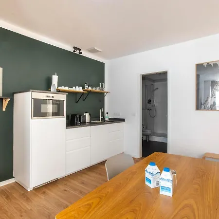 Limehome Vereinsstrasse 아파트 아헨