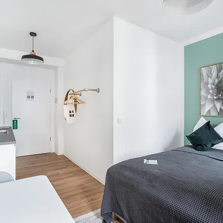 Limehome Vereinsstrasse 아파트 아헨