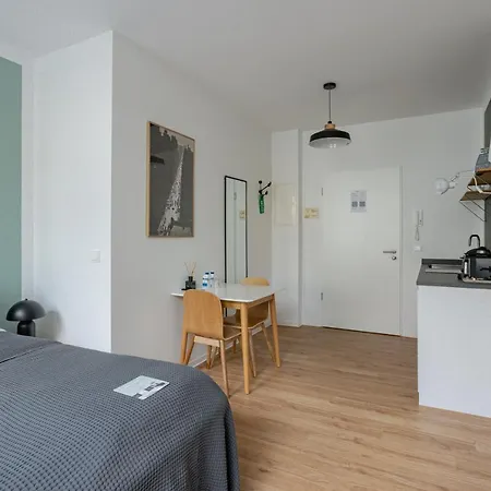 Limehome Vereinsstrasse 아파트 *